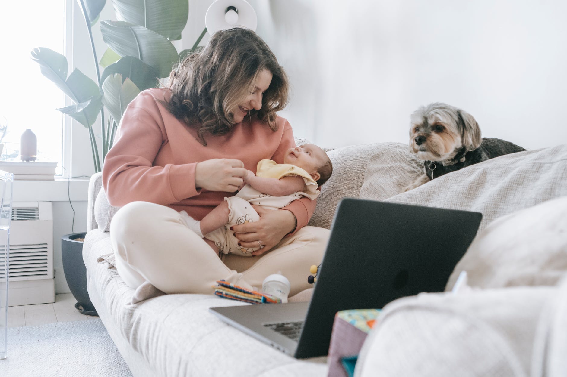 Read more about the article מדריך ציור ושימוש בכל הגרדיאנט בתוכנת הגרפיקה אילוסטרייטור 