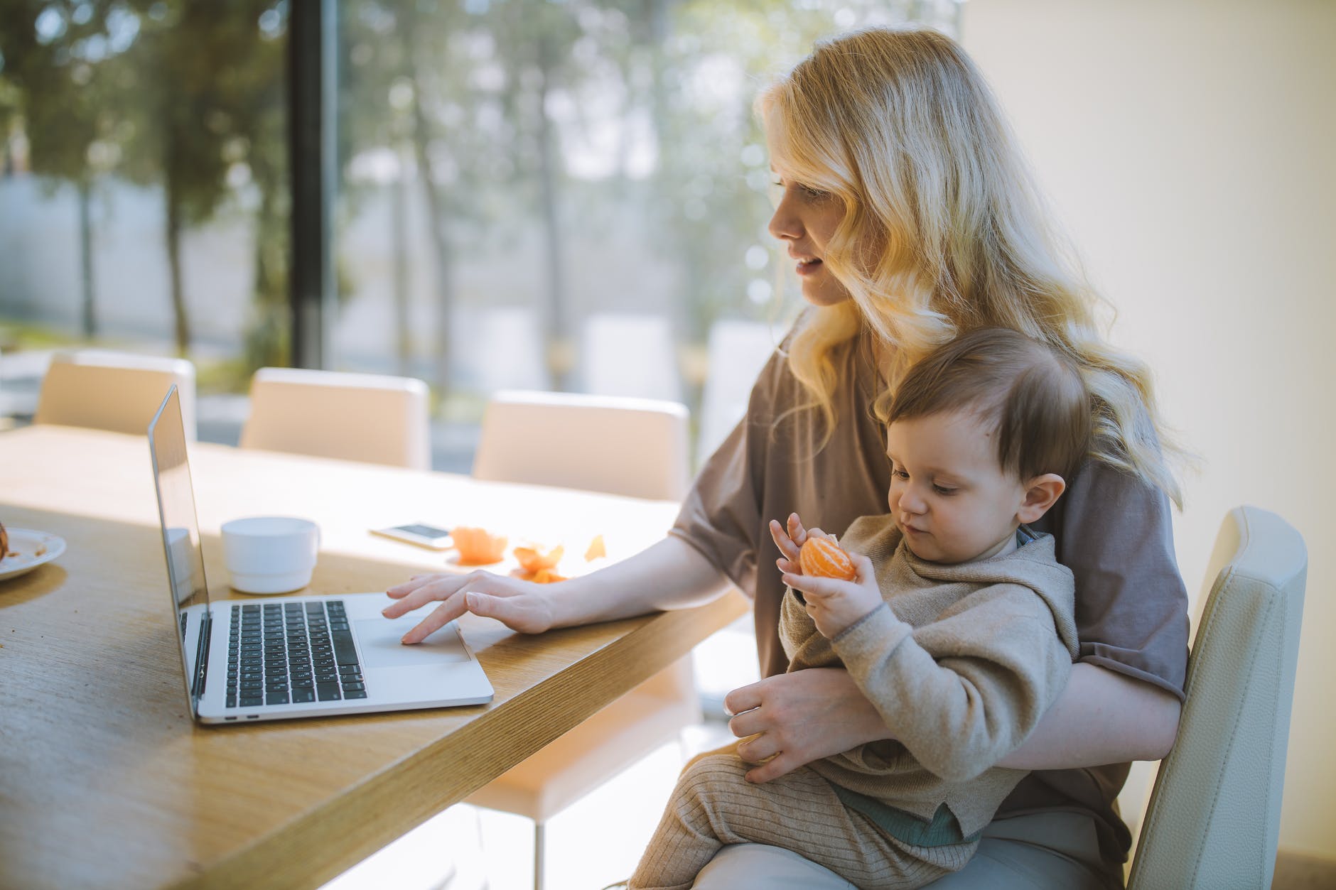 Read more about the article איך מכינים עיצוב אלבום דיגיטלי?