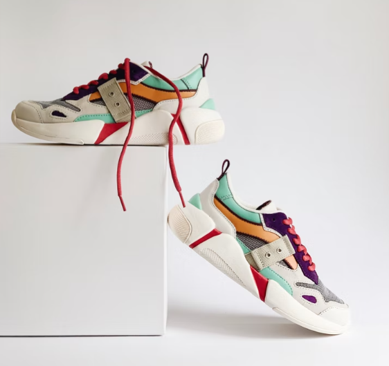 מיתוג נעליים